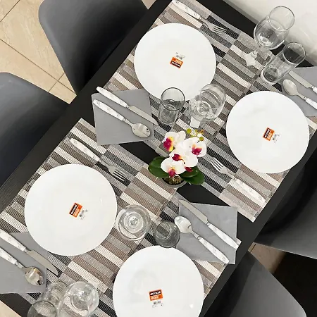 Albert's Marina 15 Larnaca