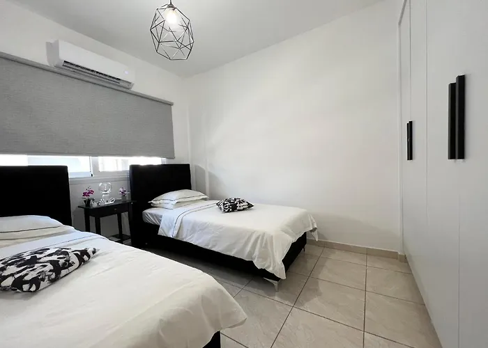 Apartmán Albert's Marina 15 *